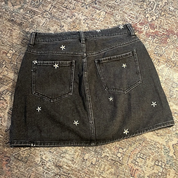 PacSun Black Daisy 5-Pocket Skirt Size 27 - Picture 6 of 6